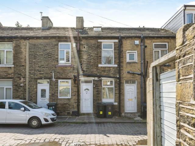 4 bedroom terraced house for sale