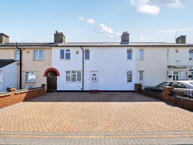 4 bedroom terraced house for sale