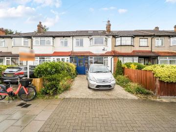 4 bedroom terraced house for sale