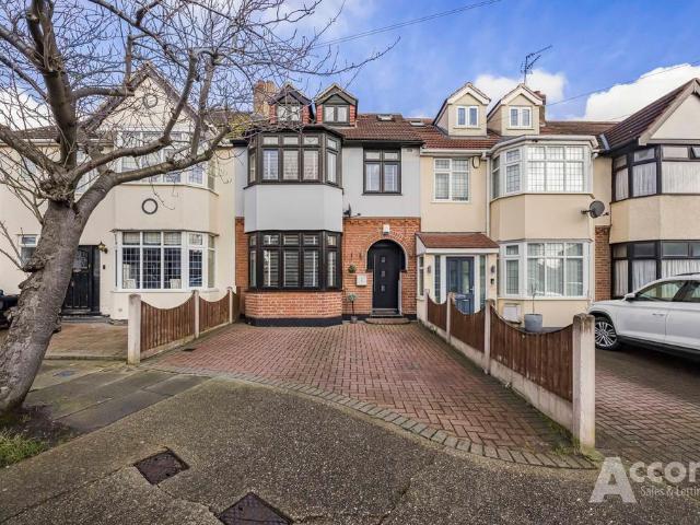 4 bedroom terraced house for sale