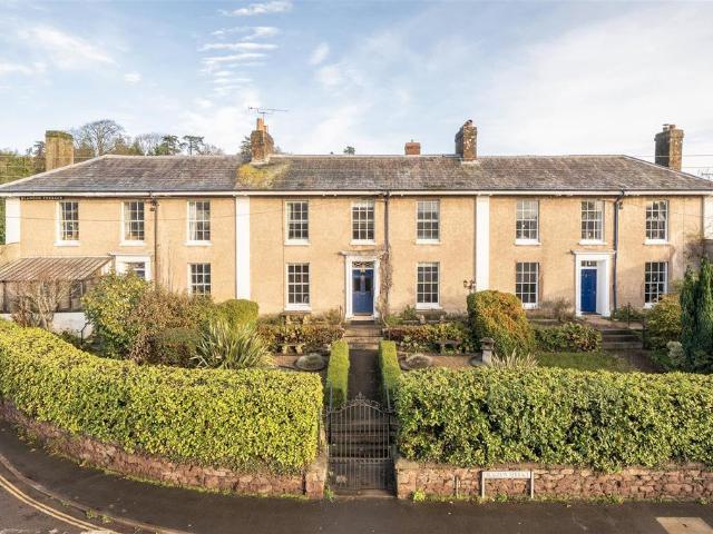 4 bedroom terraced house for sale