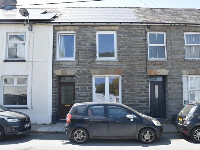 4 bedroom terraced house for sale