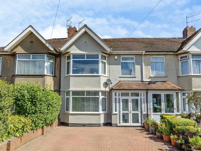 4 bedroom terraced house for sale