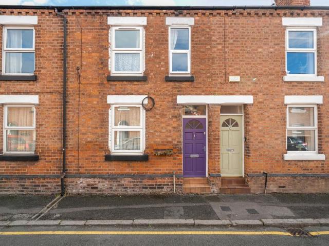 4 bedroom terraced house for sale