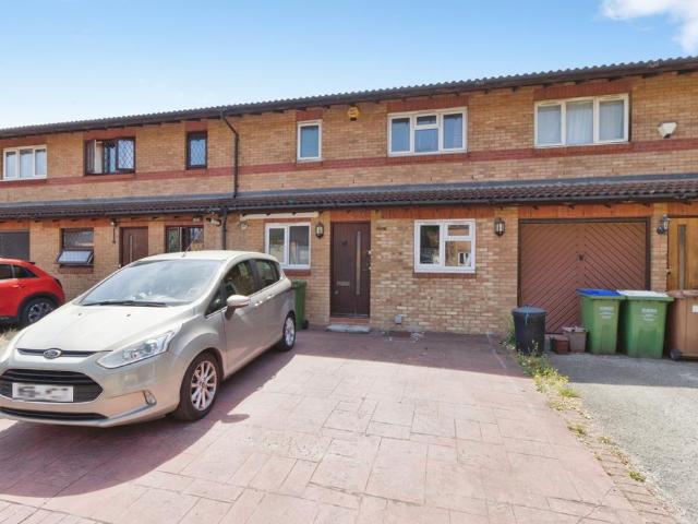 4 bedroom terraced house for sale