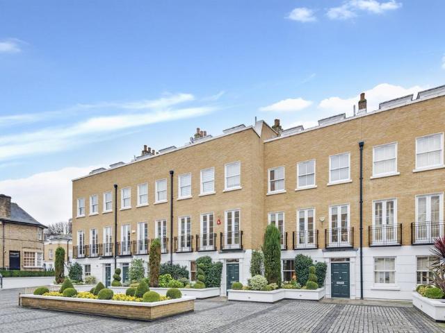 4 bedroom terraced house for sale