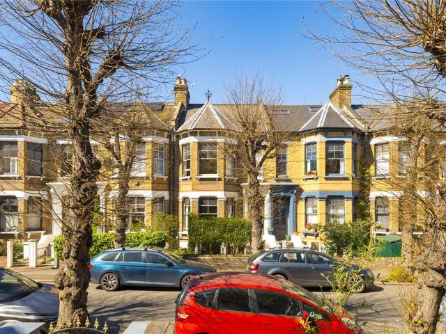 4 bedroom terraced house for sale