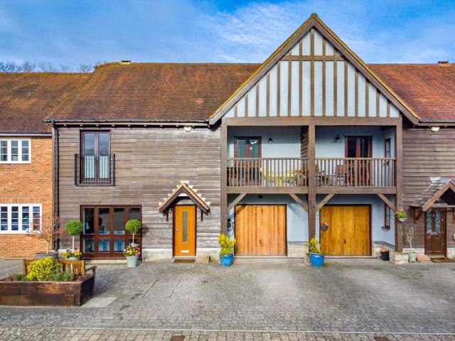 4 bedroom terraced house for sale