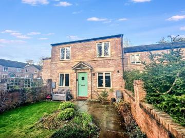 4 bedroom terraced house for sale