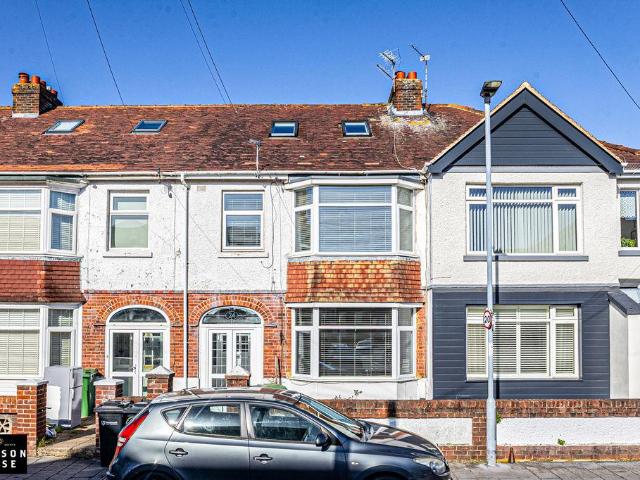 4 bedroom terraced house for sale