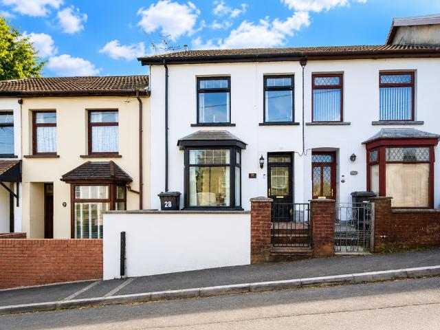 4 bedroom terraced house for sale