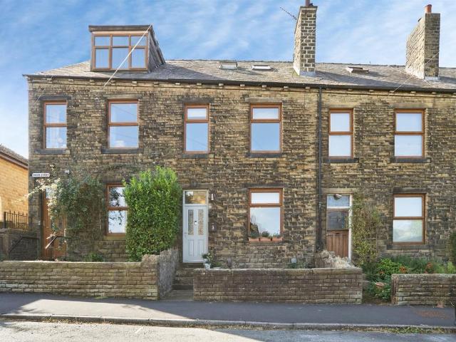 4 bedroom terraced house for sale