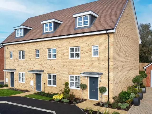 4 bedroom terraced house for sale