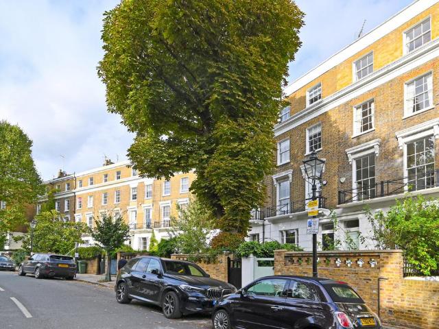 4 bedroom terraced house for sale