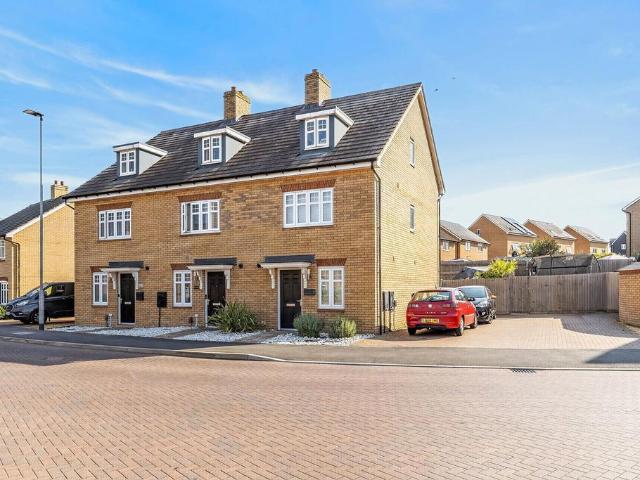 4 bedroom terraced house for sale