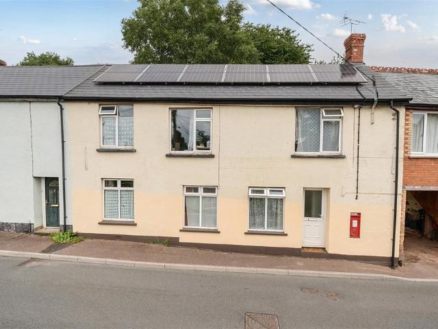 4 bedroom terraced house for sale
