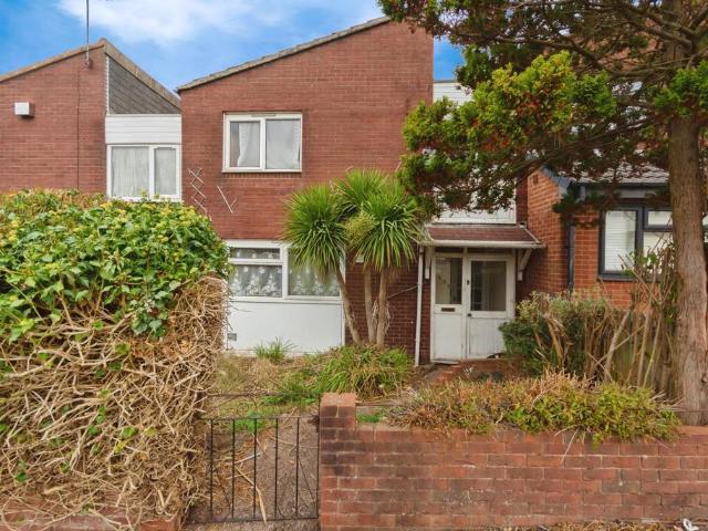 4 bedroom terraced house for sale