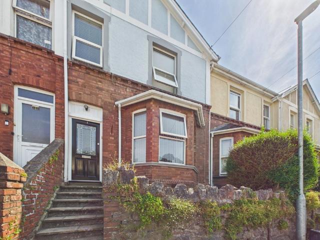 4 bedroom terraced house for sale