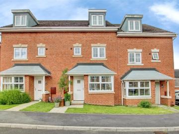 4 bedroom terraced house for sale