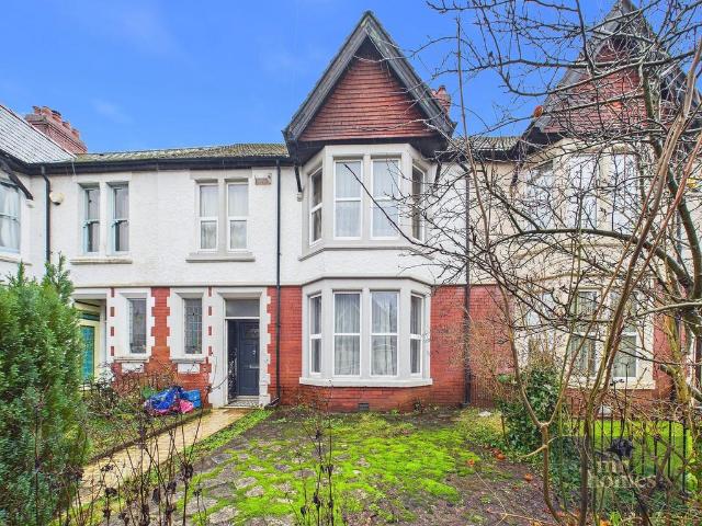 4 bedroom terraced house for sale