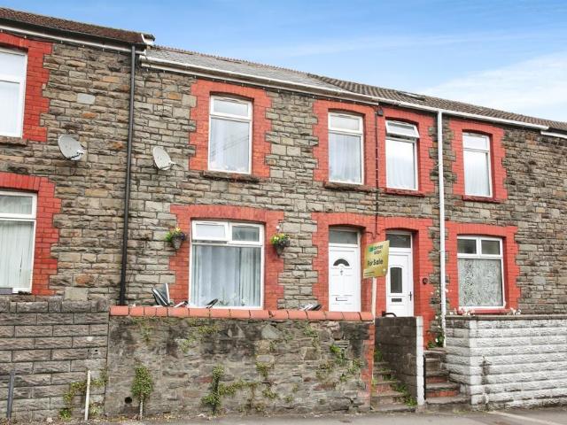 4 bedroom terraced house for sale