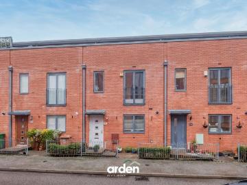 4 bedroom terraced house for sale