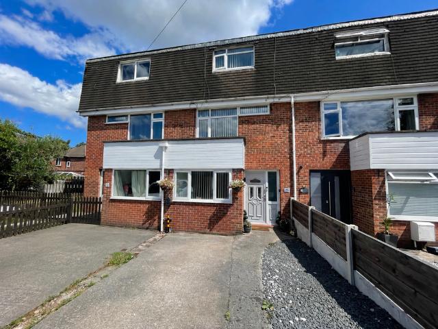 4 bedroom terraced house for sale