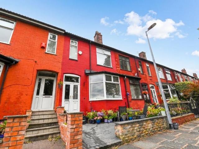 4 bedroom terraced house for sale