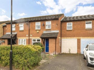 4 bedroom terraced house for sale