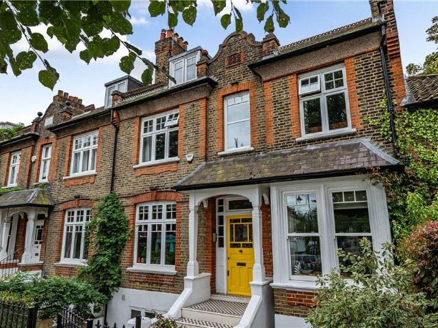 4 bedroom terraced house for sale