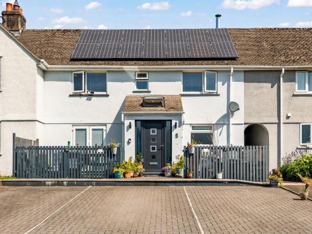 4 bedroom terraced house for sale