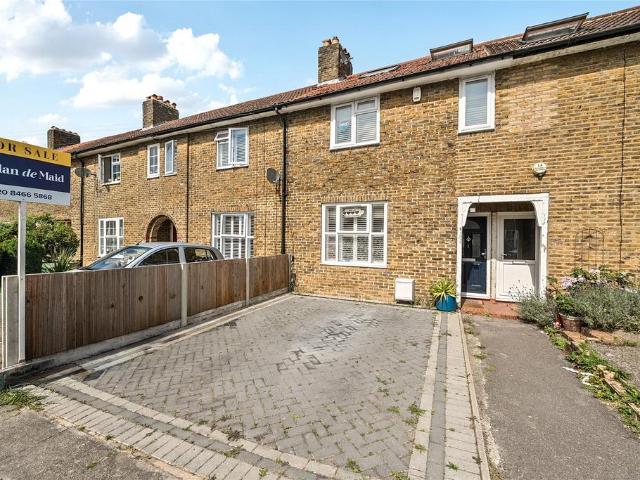 4 bedroom terraced house for sale