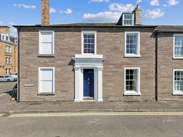 4 bedroom terraced house for sale