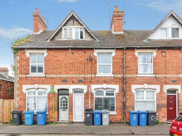 4 bedroom terraced house for sale