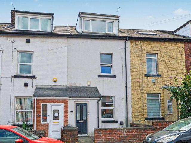 4 bedroom terraced house for sale