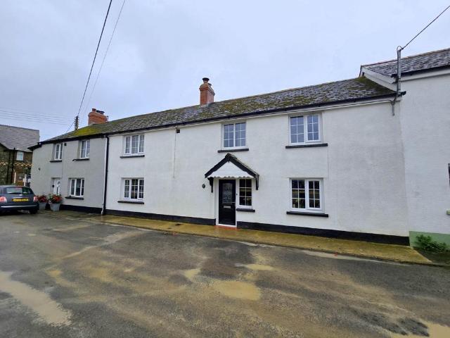 4 bedroom terraced house for sale
