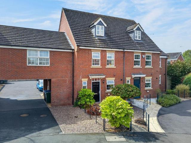 4 bedroom townhouse for sale