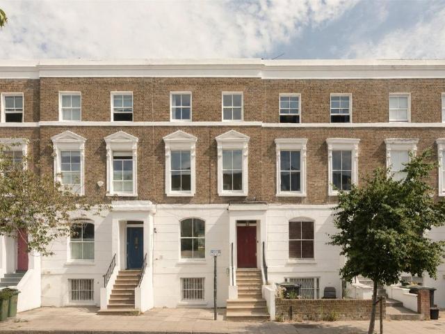 4 bedroom terraced house for sale