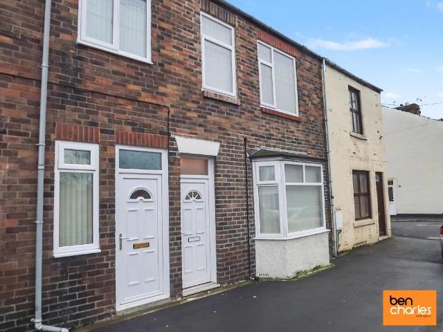 4 bedroom terraced house for sale