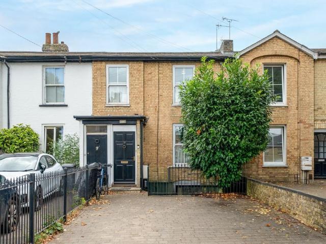 4 bedroom terraced house for sale