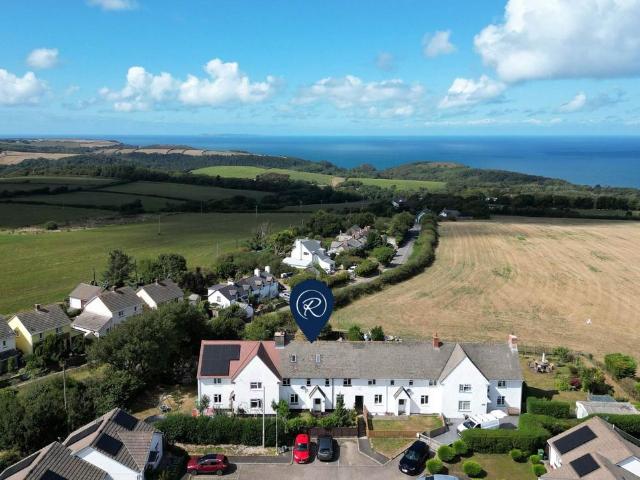 4 bedroom terraced house for sale