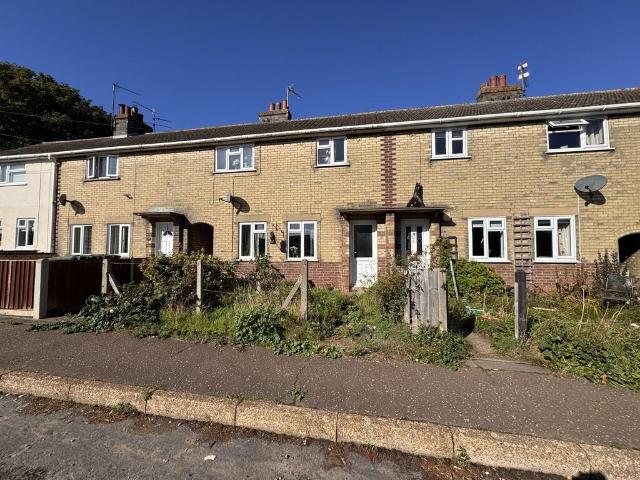 4 bedroom terraced house for sale