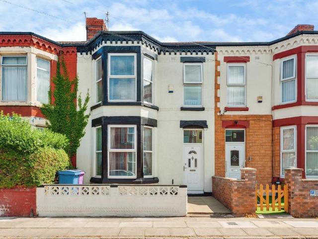 4 bedroom terraced house for sale