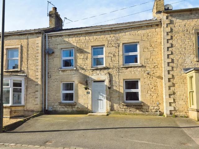 4 bedroom terraced house for sale
