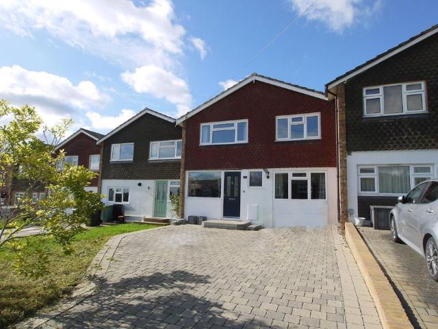 4 bedroom terraced house for sale