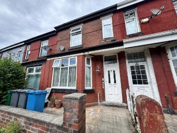 4 bedroom terraced house for sale
