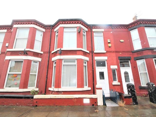 4 bedroom terraced house for sale