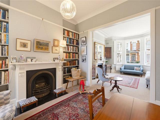 4 bedroom terraced house for sale