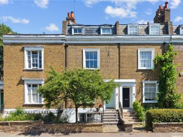 4 bedroom terraced house for sale