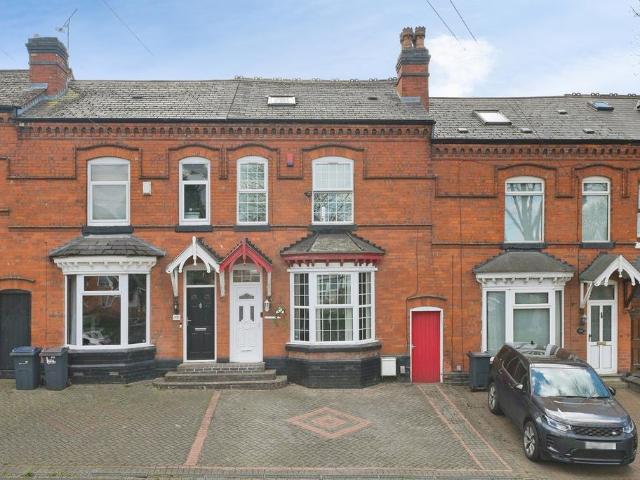 4 bedroom terraced house for sale